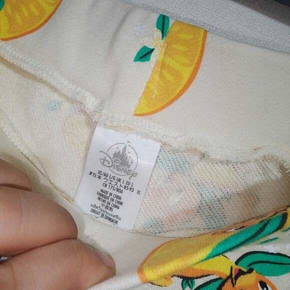 Disney orange bird shorts women's L jogger shorts - Picture 5 of 5